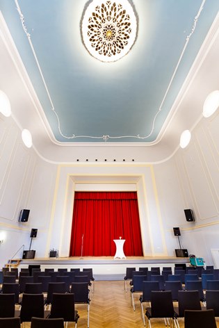 theatersaal01